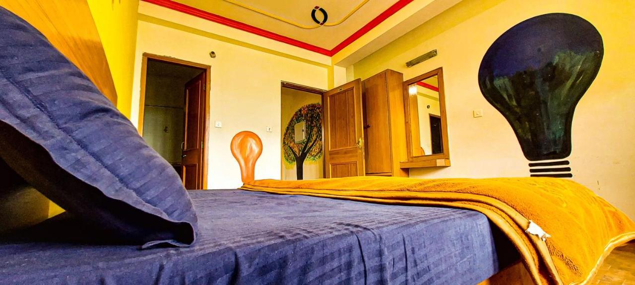 La Vaca India Manali Hostel Buitenkant foto