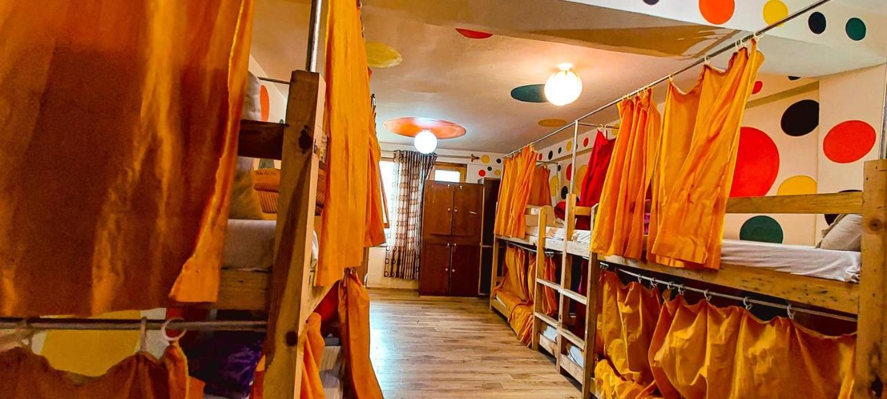 La Vaca India Manali Hostel Buitenkant foto