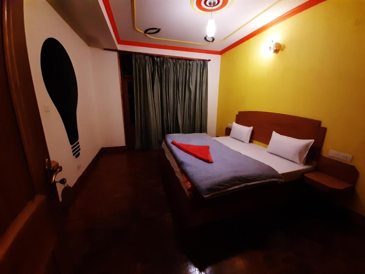 La Vaca India Manali Hostel Buitenkant foto